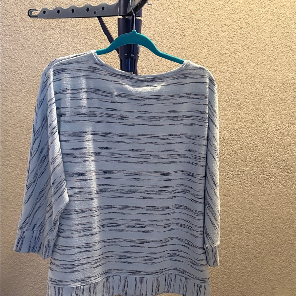 Chico's Weekends Light Blue Patterned Quarter Len… - image 5